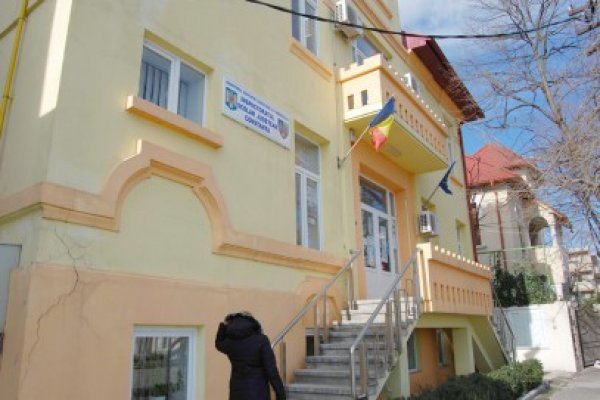 96 de cadre didactice, verificate. Ce le reproşează ISJ